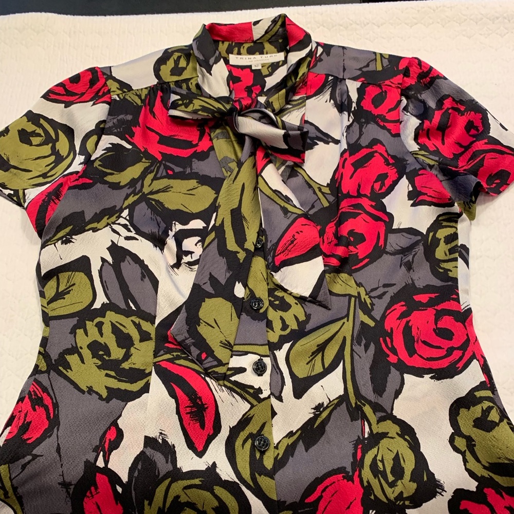 Trina Turk silk blouse size 12